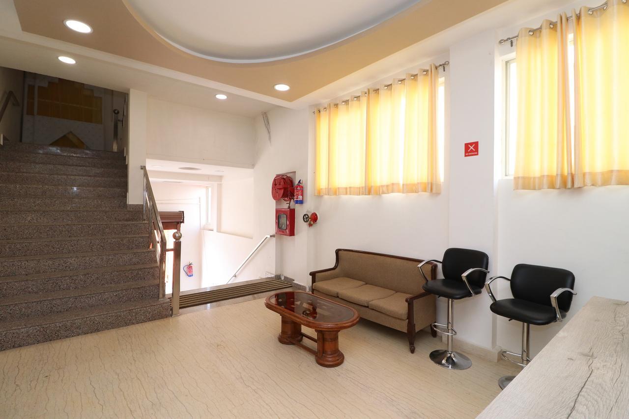 Oyo 13406 Hotel Golden Leaf Bareilly Ngoại thất bức ảnh