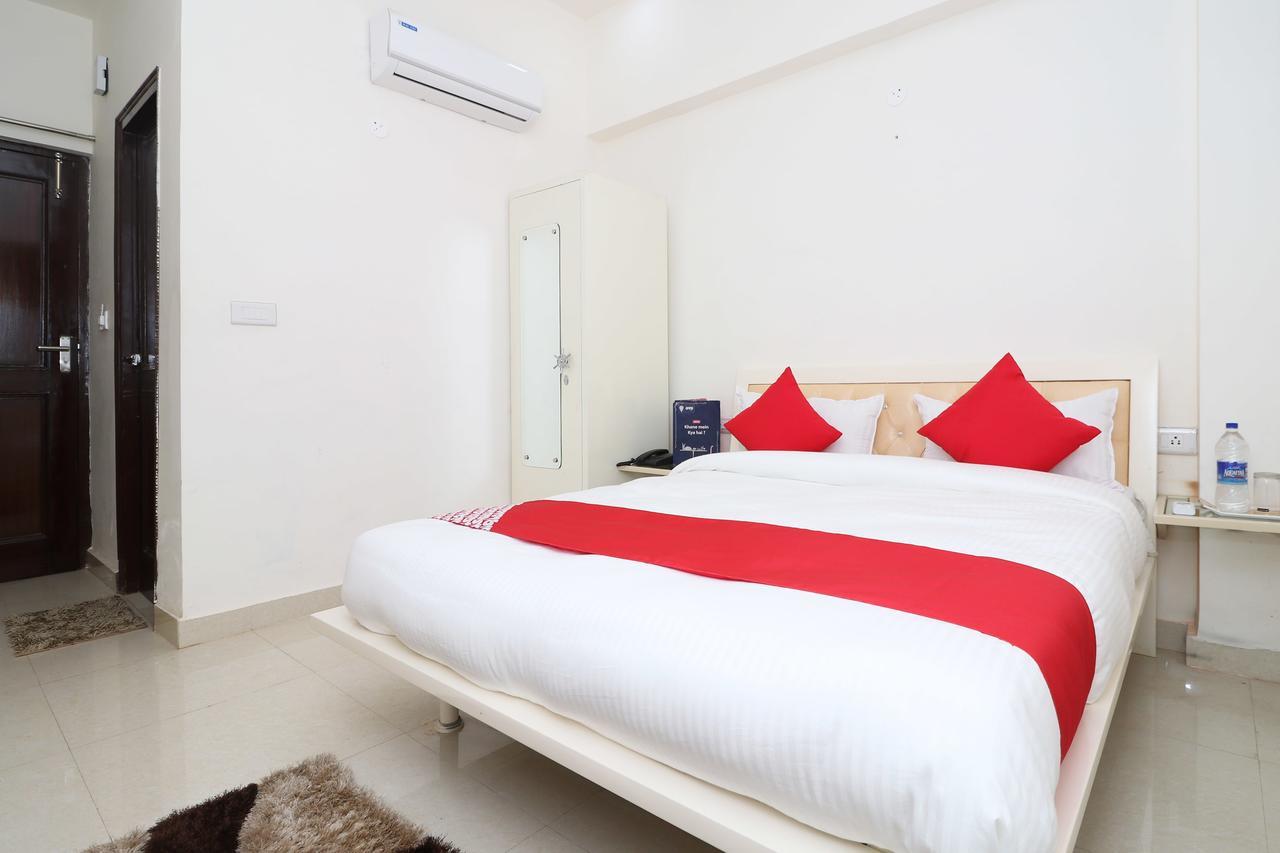 Oyo 13406 Hotel Golden Leaf Bareilly Ngoại thất bức ảnh