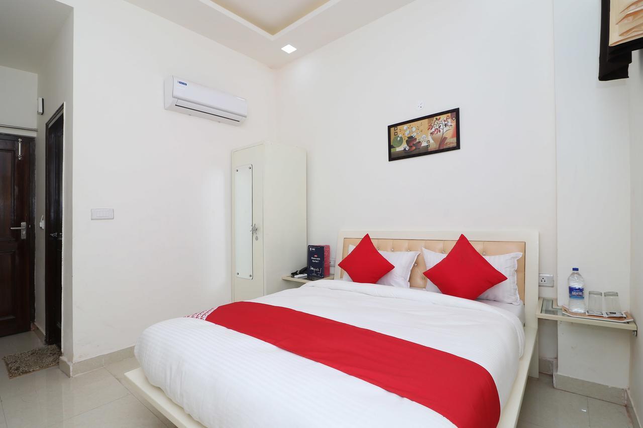 Oyo 13406 Hotel Golden Leaf Bareilly Ngoại thất bức ảnh