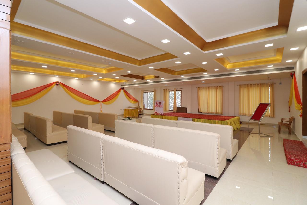 Oyo 13406 Hotel Golden Leaf Bareilly Ngoại thất bức ảnh