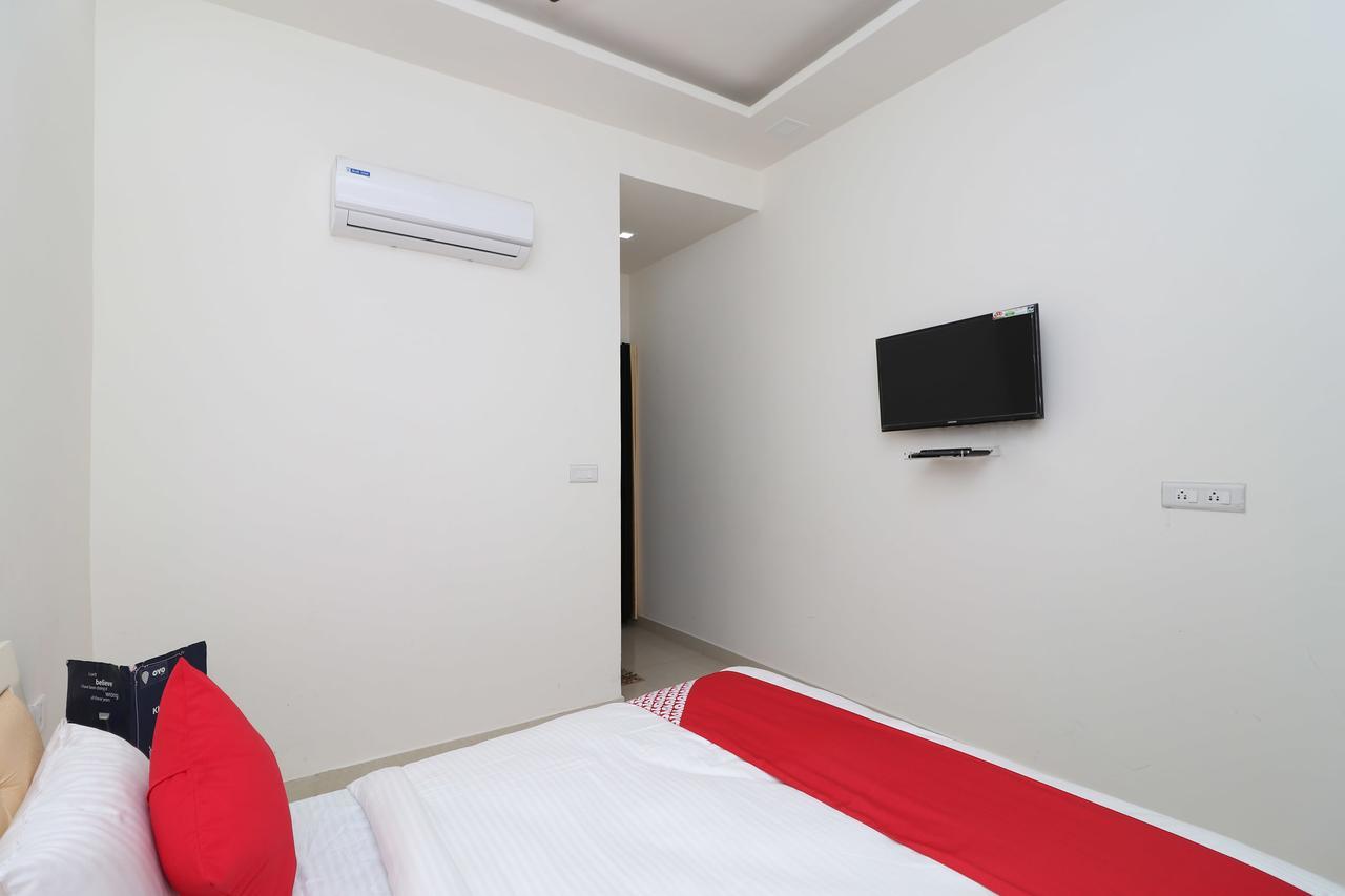 Oyo 13406 Hotel Golden Leaf Bareilly Ngoại thất bức ảnh