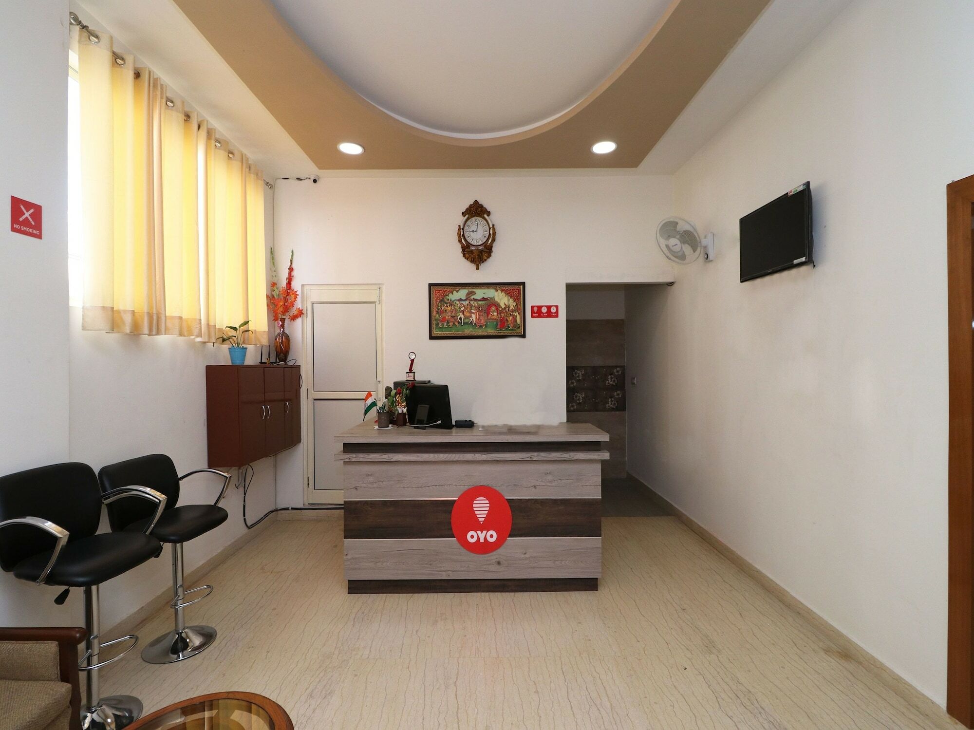Oyo 13406 Hotel Golden Leaf Bareilly Ngoại thất bức ảnh